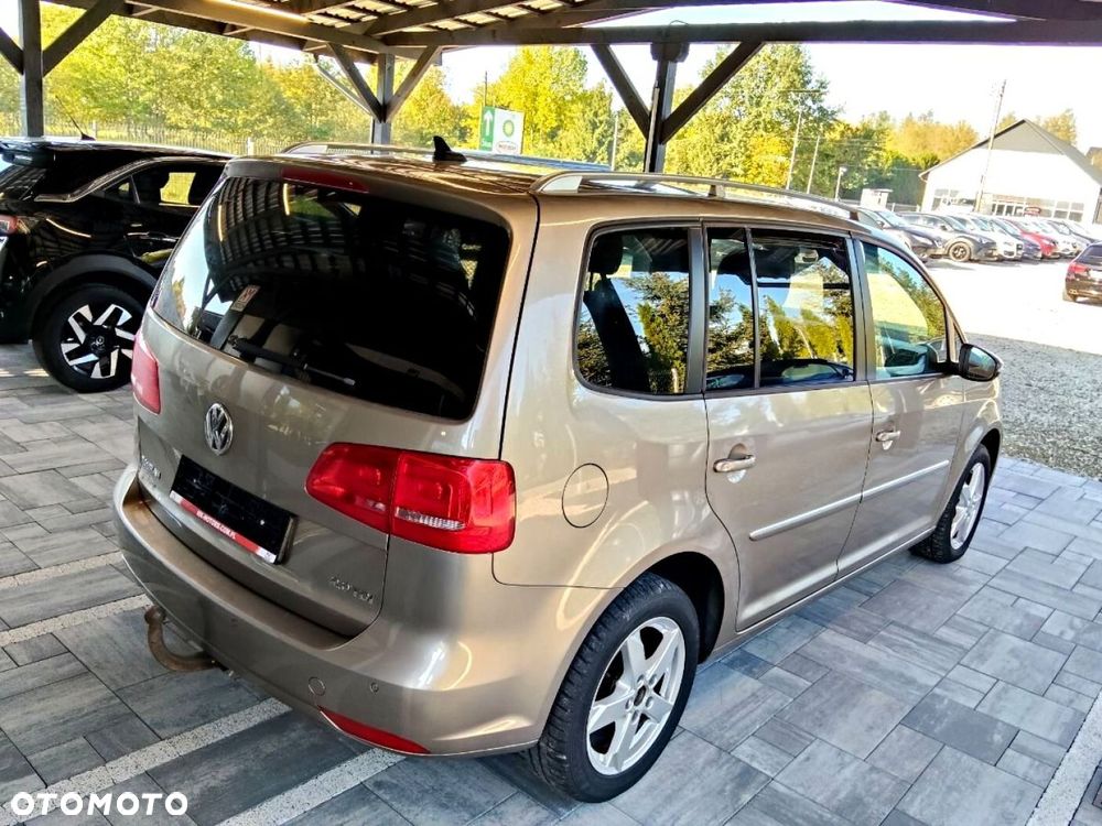 Volkswagen Touran - 3