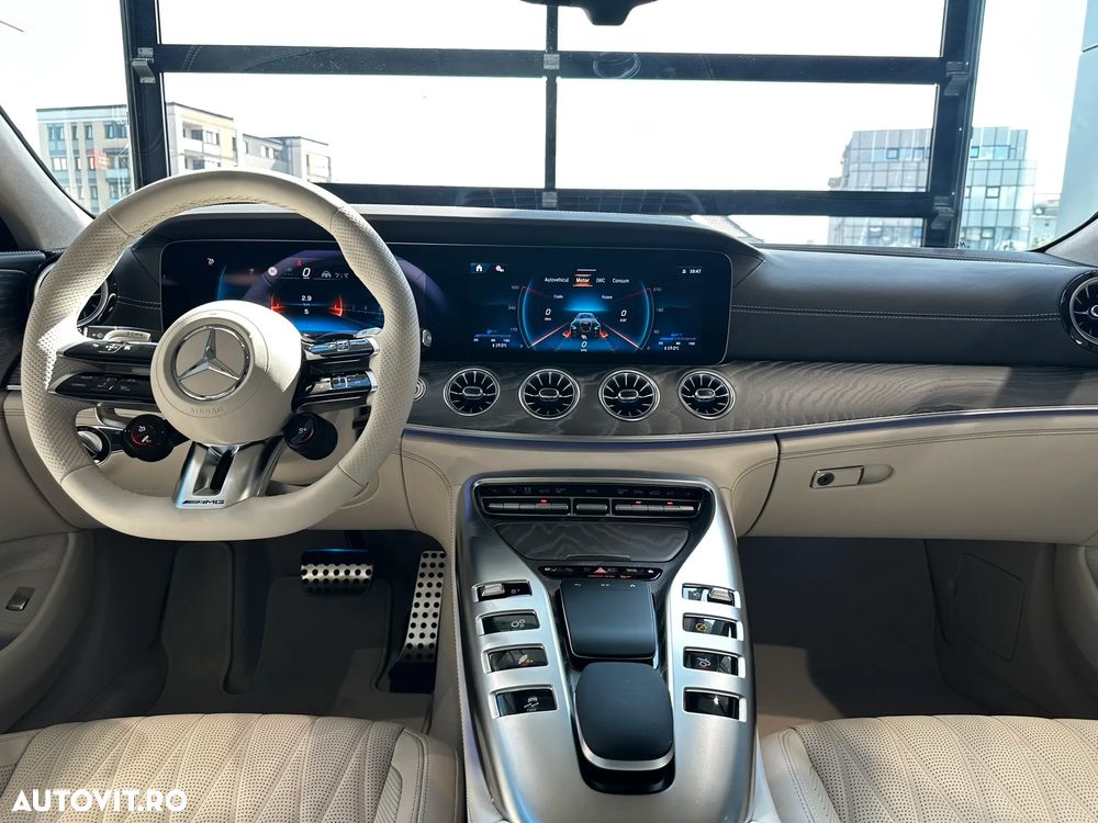 Mercedes-Benz AMG GT 43 4MATIC+ MHEV - 21