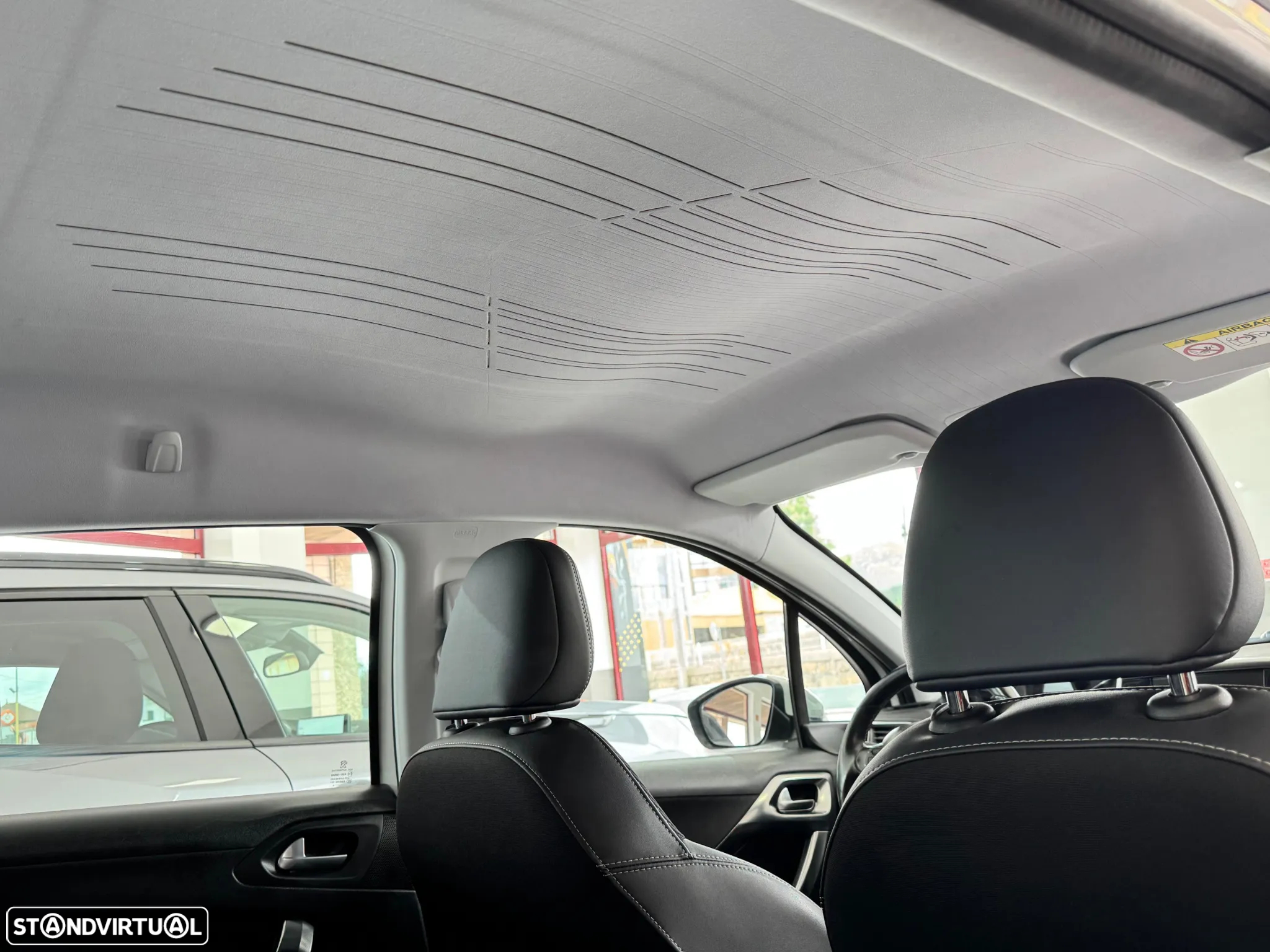 Peugeot 2008 PureTech 110 Stop&Start Allure - 12