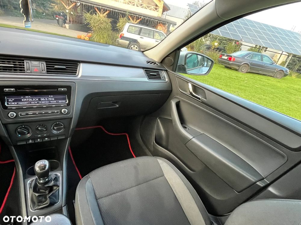 Skoda RAPID 1.6 TDI DPF Edition - 10