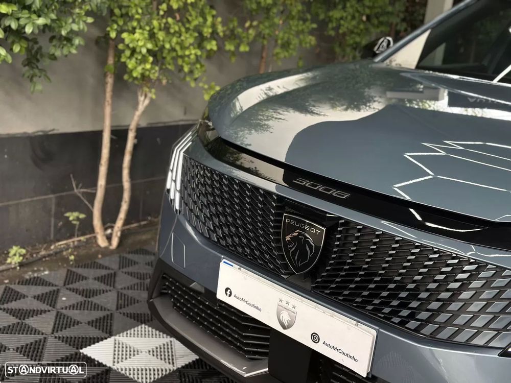 Peugeot 3008 1.2 Hybrid Allure e-DCS6 - 2