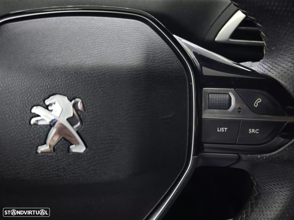Peugeot 3008 1.6 BlueHDi GT Line — fotografia 21