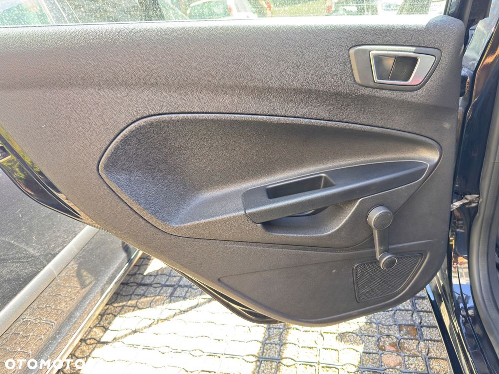 Ford Fiesta 1.25 Titanium EU5 - 16