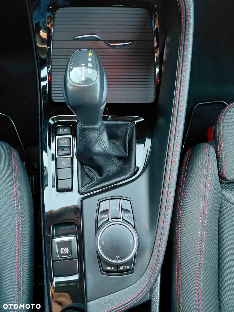 BMW X1 sDrive18i Sport Line - 29