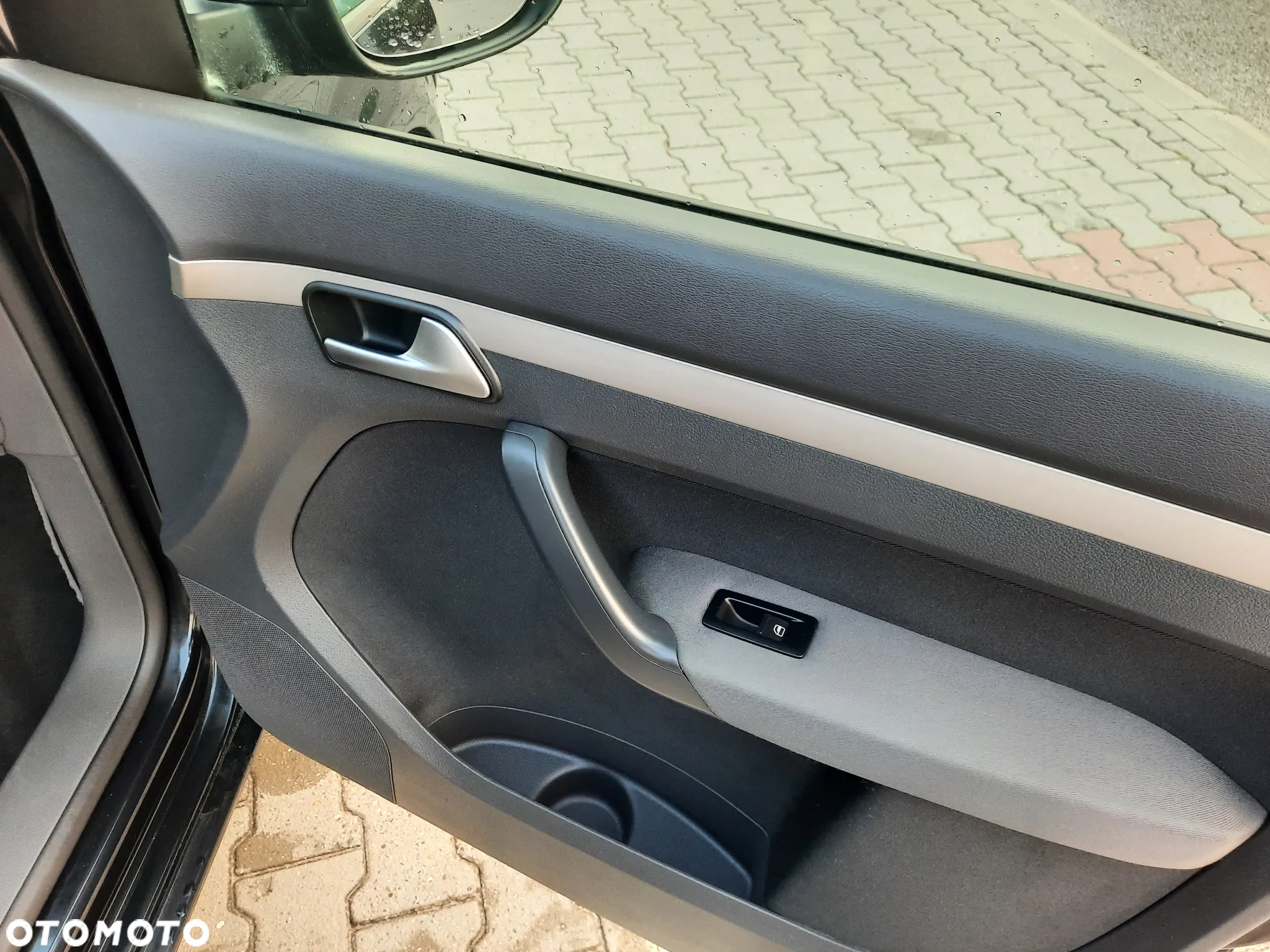 Volkswagen Touran 1.9 TDI Conceptline - 13