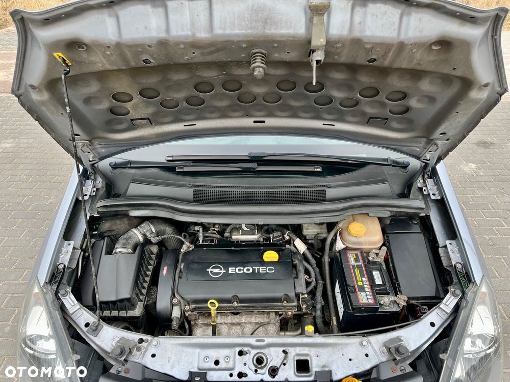Opel Zafira - 3