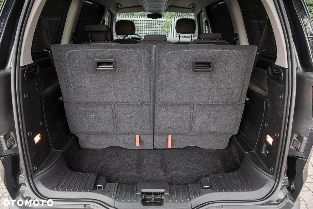 Ford Galaxy 2.0 TDCi Ghia - 8