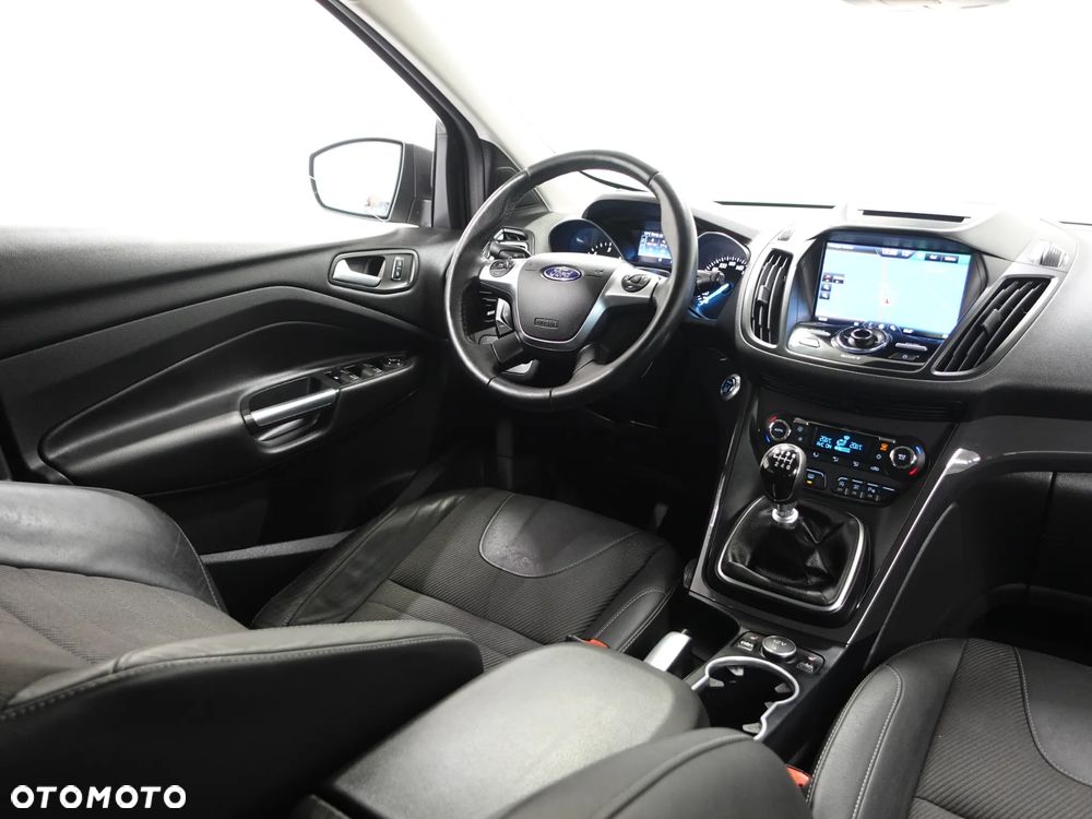 Ford Kuga 2.0 TDCi 4x4 Business Edition - 29