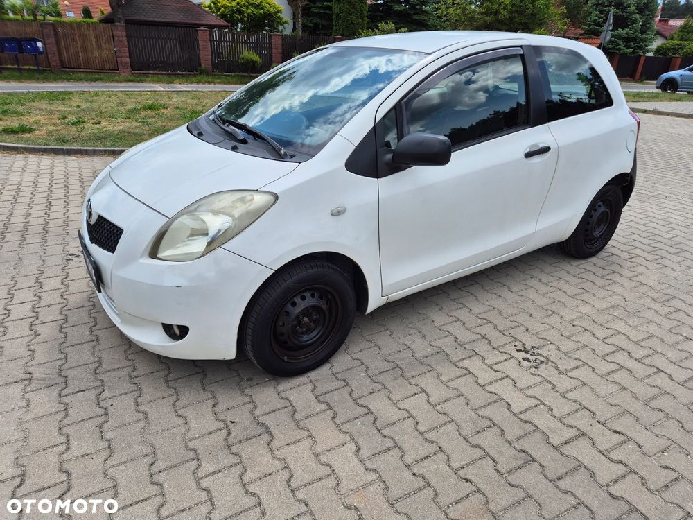Toyota Yaris - 2