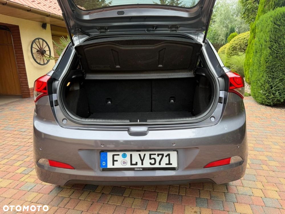 Hyundai i20 1.25 Style - 10