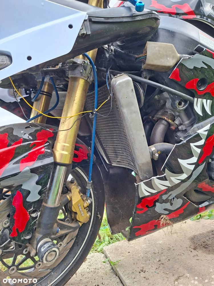 Suzuki GSX-R - 9