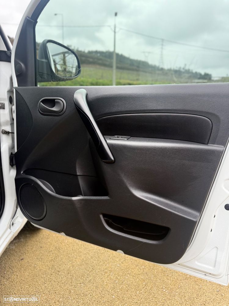 Renault Kangoo 1.5 DCI IVA DEDUTIVEL - 10