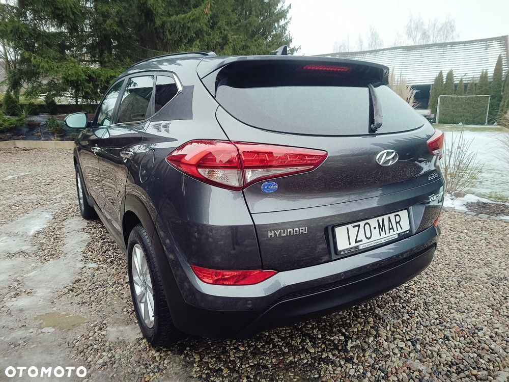 Hyundai Tucson blue 1.7 CRDi 2WD Intro Edition - 12