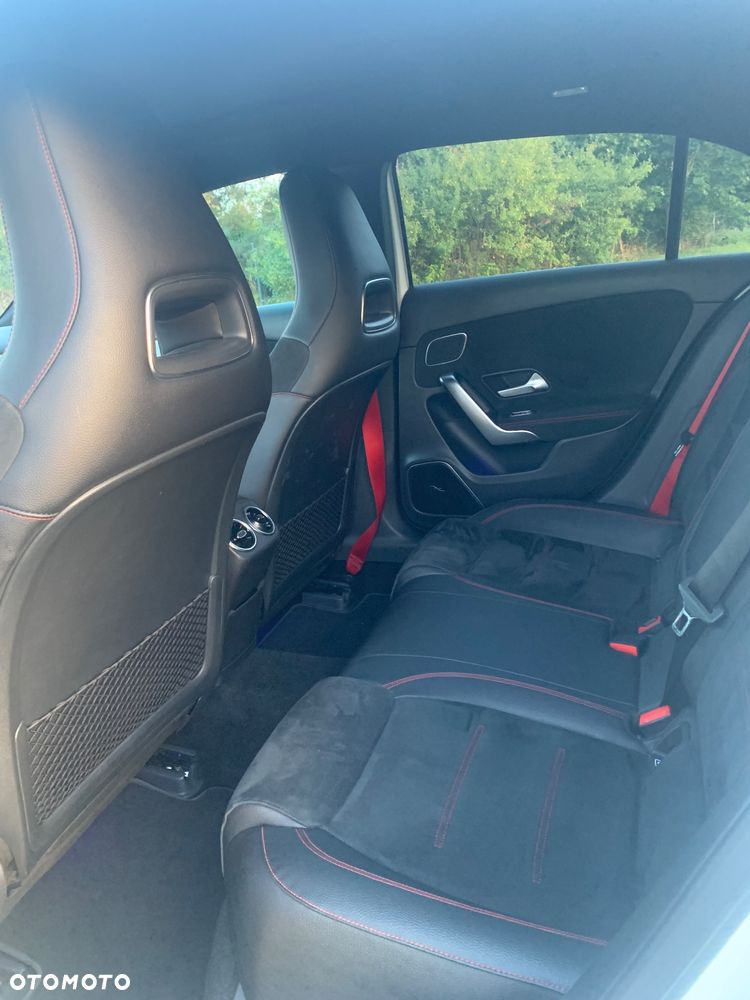 Mercedes-Benz Klasa A AMG 35 4Matic AMG Speedshift DCT 7G - 17