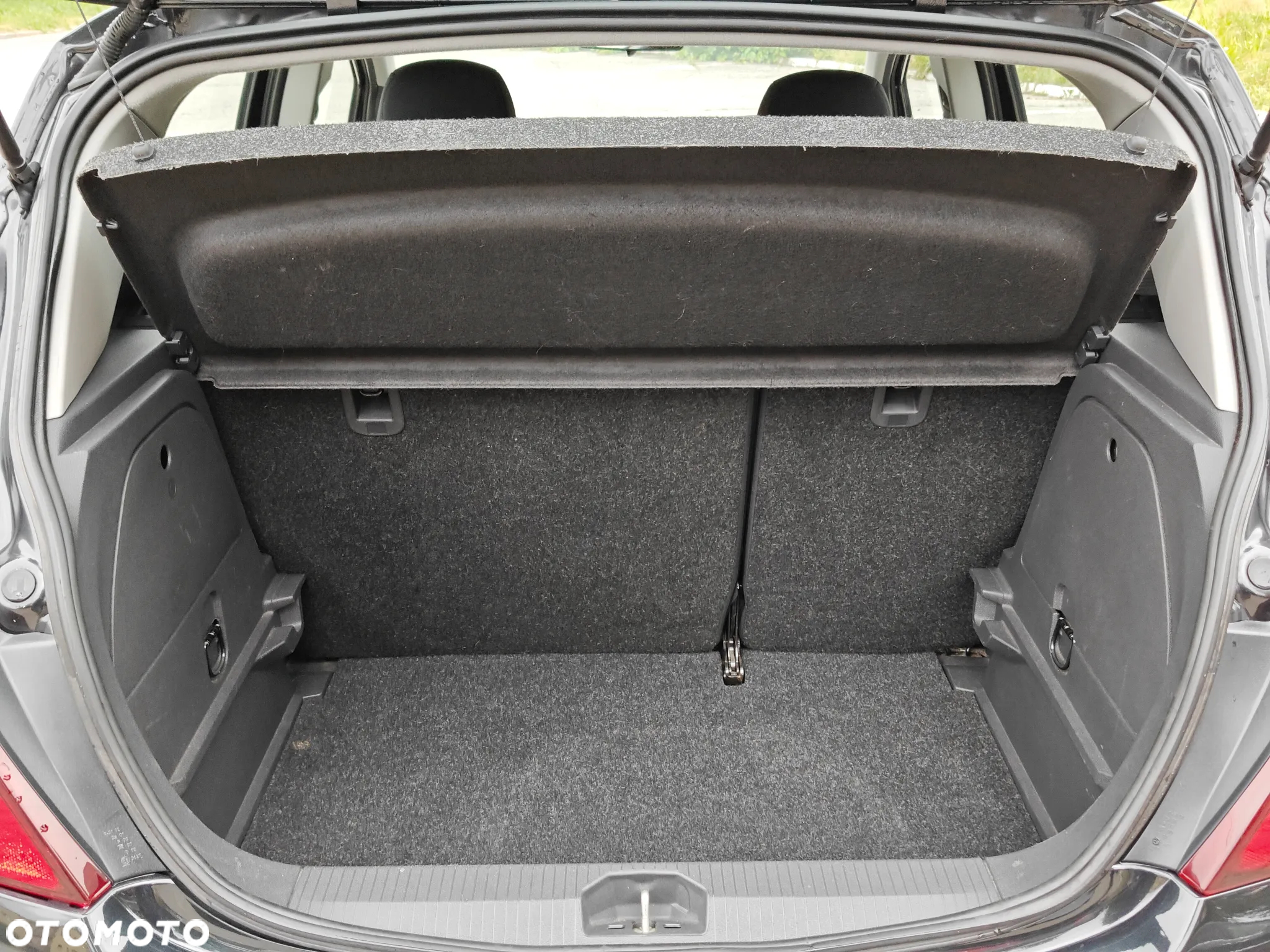Opel Corsa 1.4 16V Cosmo - 18