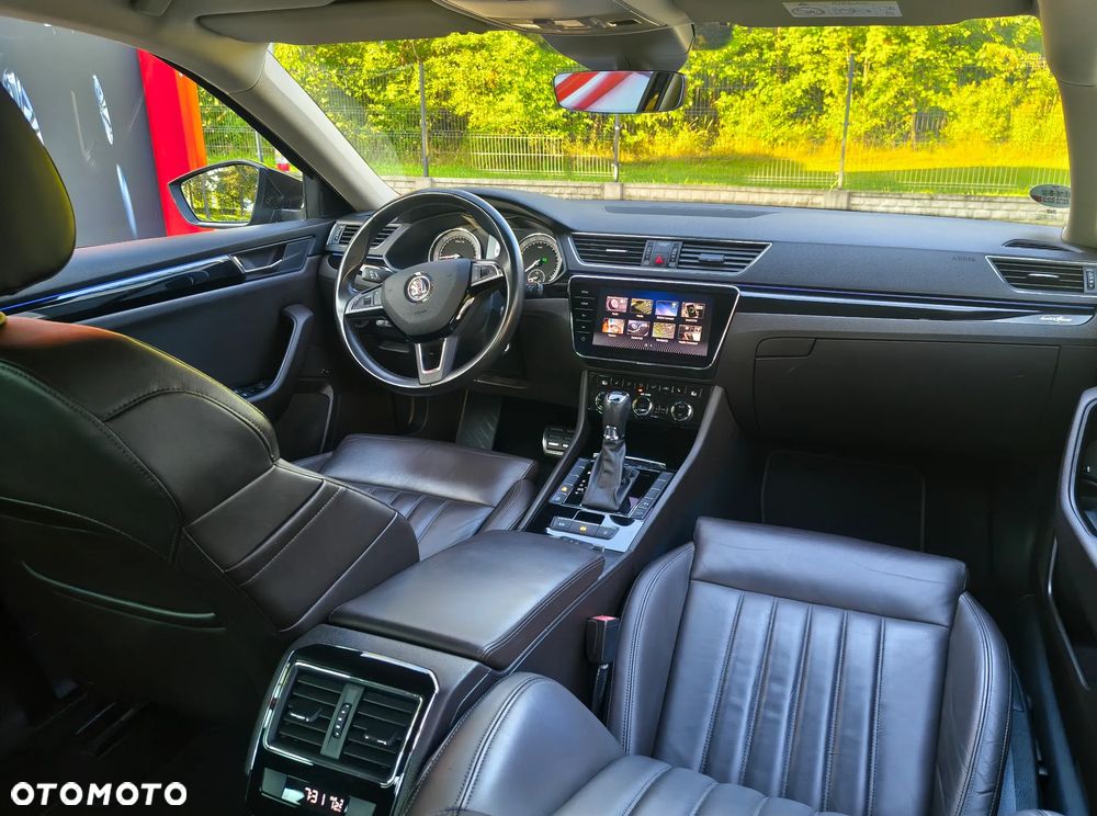Skoda Superb 2.0 TDI L&K DSG - 16