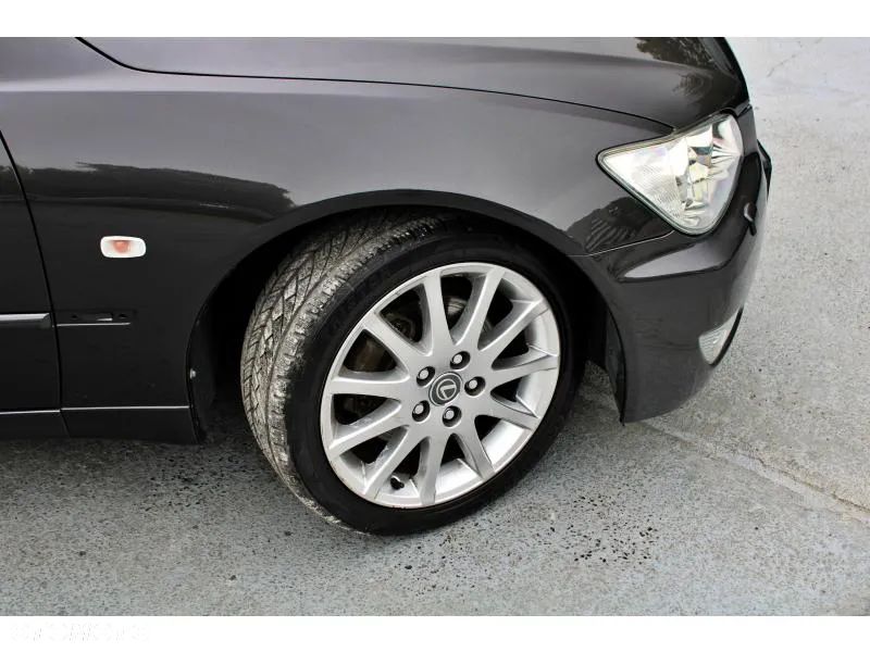 Lexus IS 200 Prestige - 16