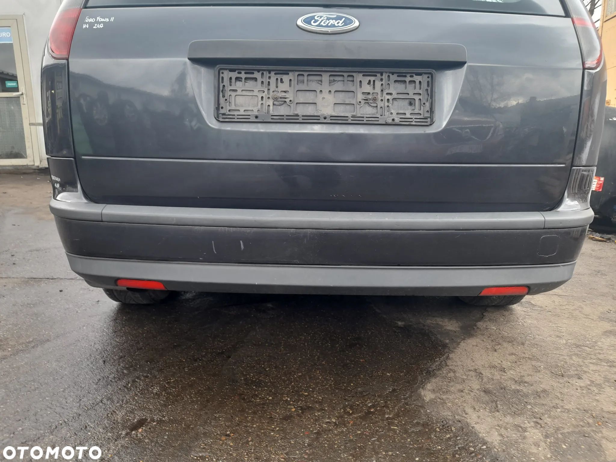 FORD FOCUS MK2 ZDERZAK TYŁ TYLNY TYLNI H4 - 1