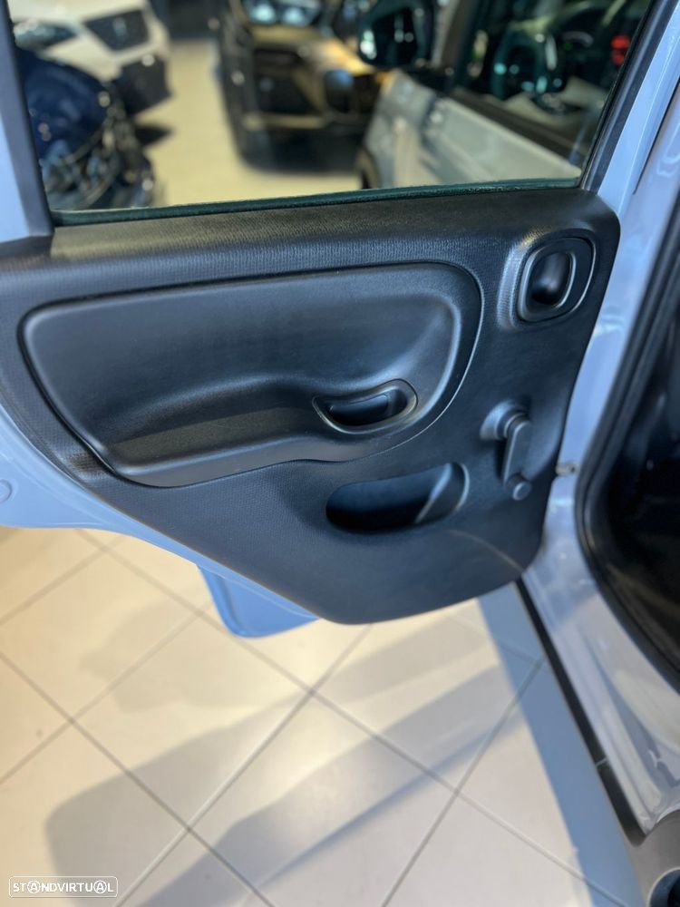 Fiat Panda 1.0 Hybrid City Life - 41