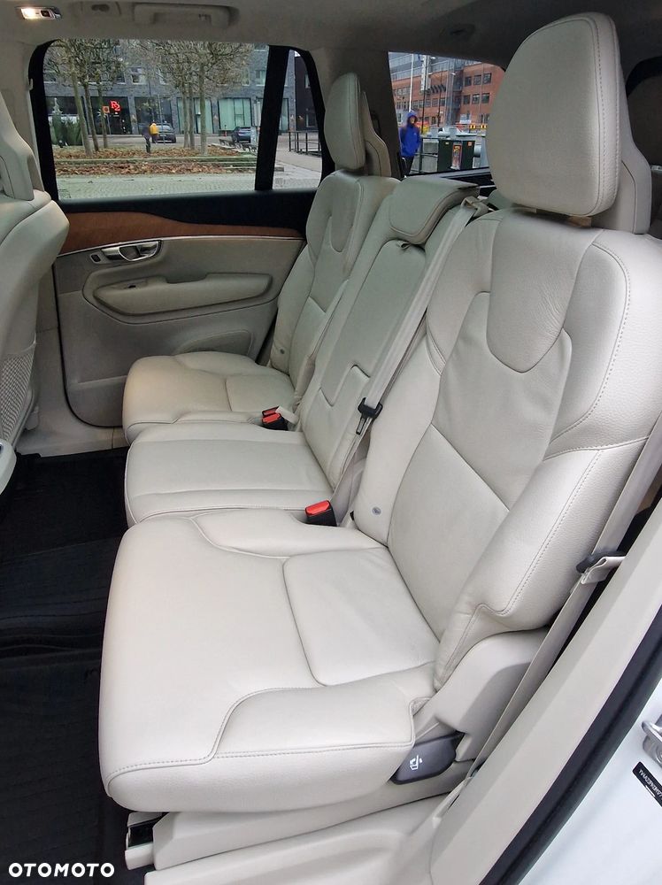 Volvo XC 90 T6 AWD Geartronic Momentum Pro - 33