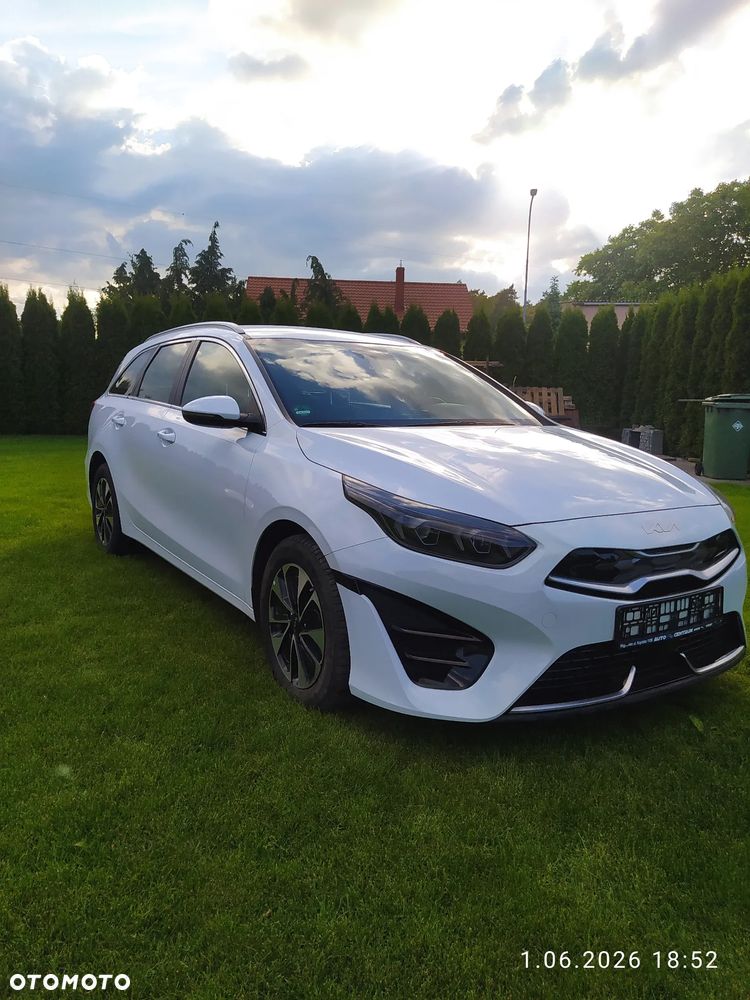 Kia Ceed 1.6 GDI PHEV L Business Line DCT - 1