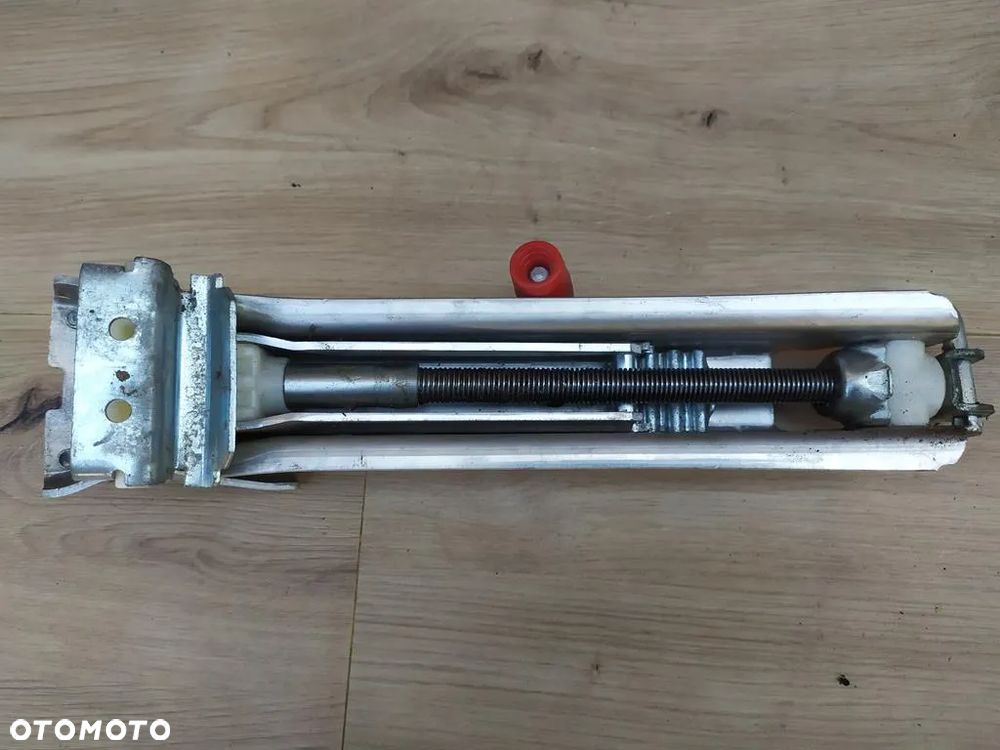 AUDI 8N TT LEWAREK PODNOŚNIK SAMOCHODOWY 8N0011031B - 2