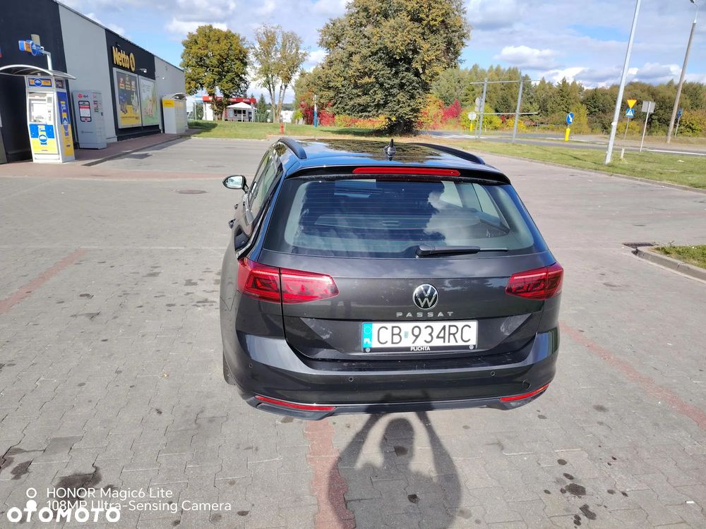 Volkswagen Passat - 20