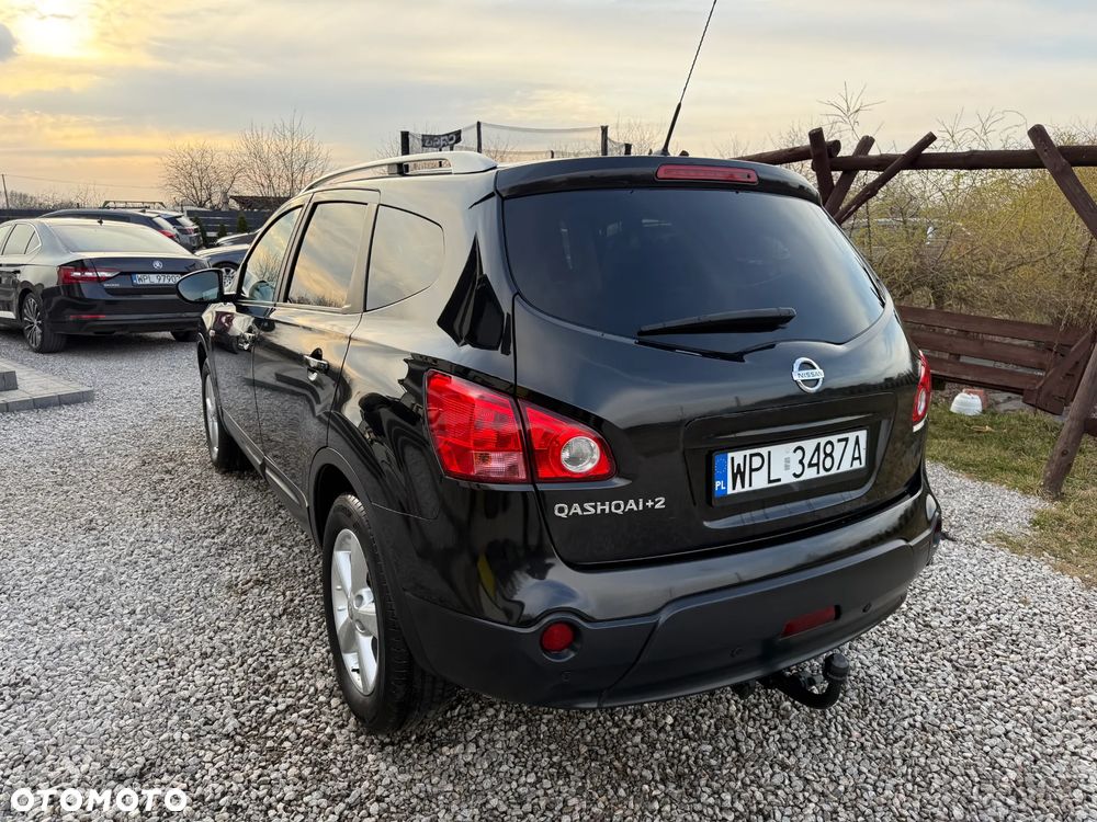 Nissan Qashqai+2 - 14