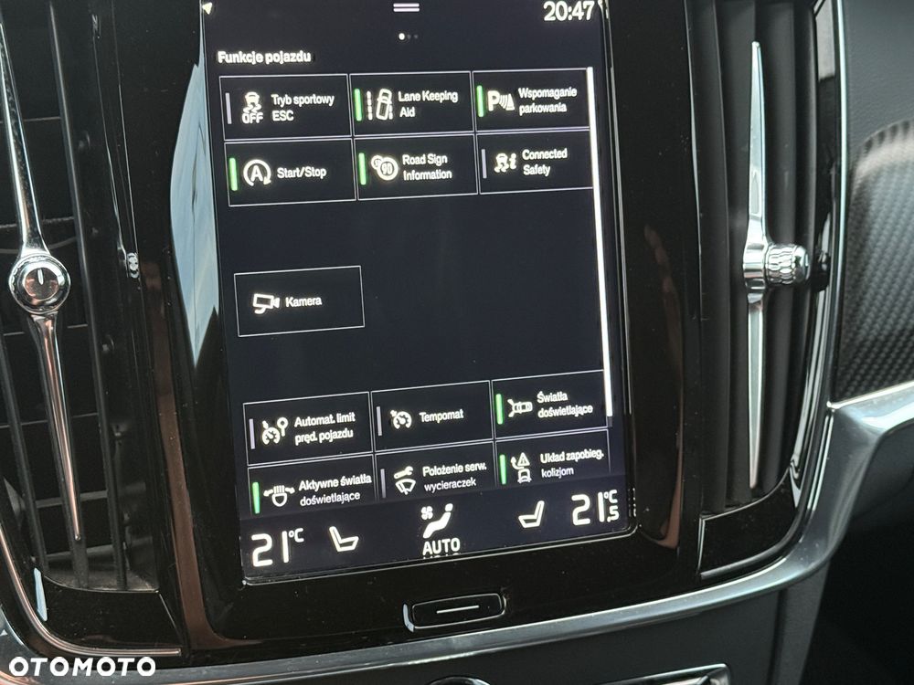 Volvo V90 D5 SCR AWD R-Design - 28