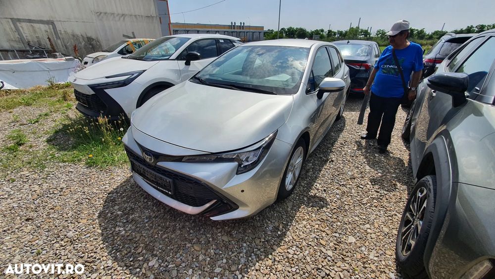Toyota Corolla 1.8 HSD Business - 3