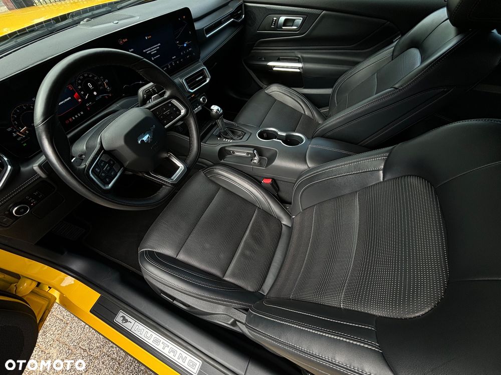 Ford Mustang - 9