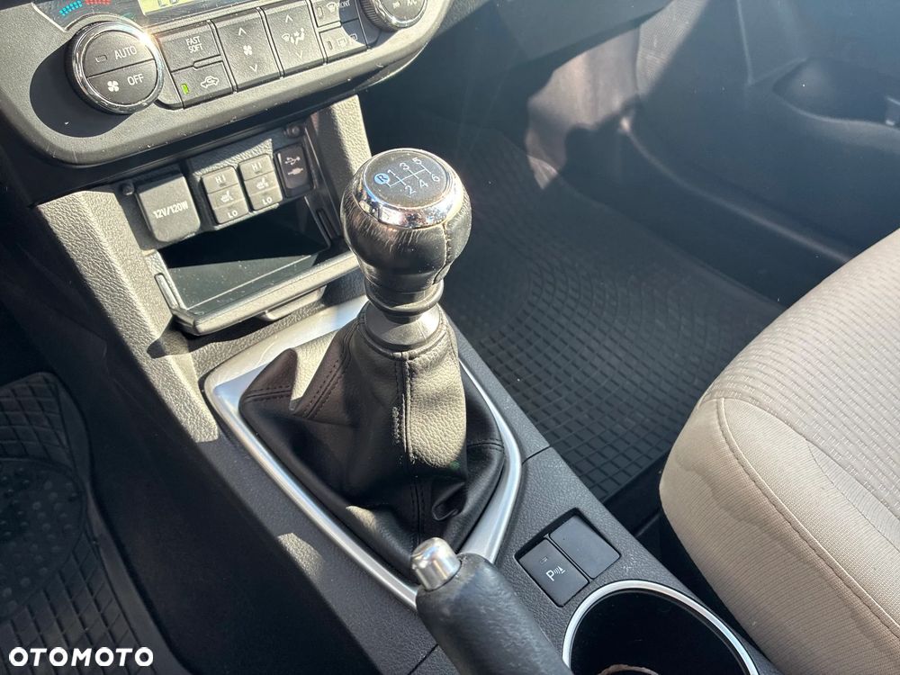 Toyota Corolla - 15