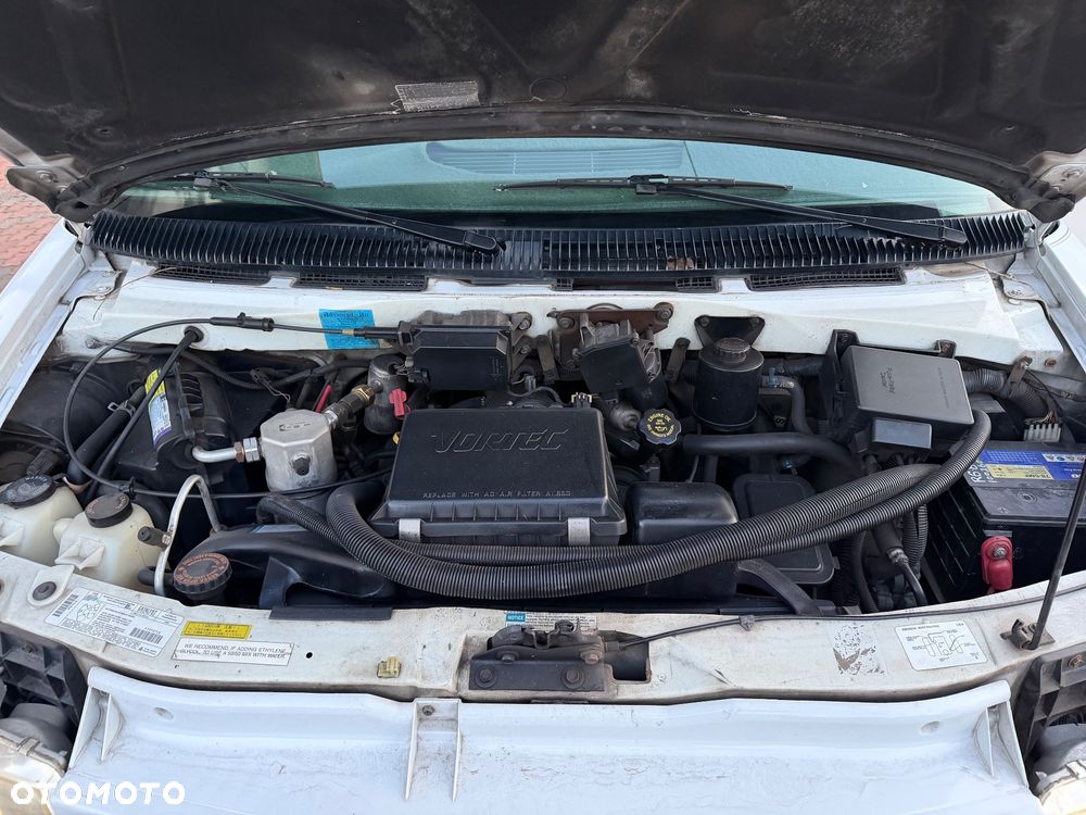 GMC Safari - 21