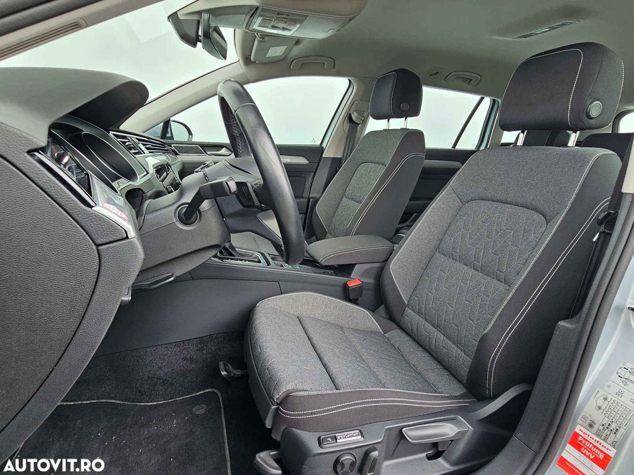 Volkswagen Passat Variant 2.0 TDI DSG Comfortline - 8