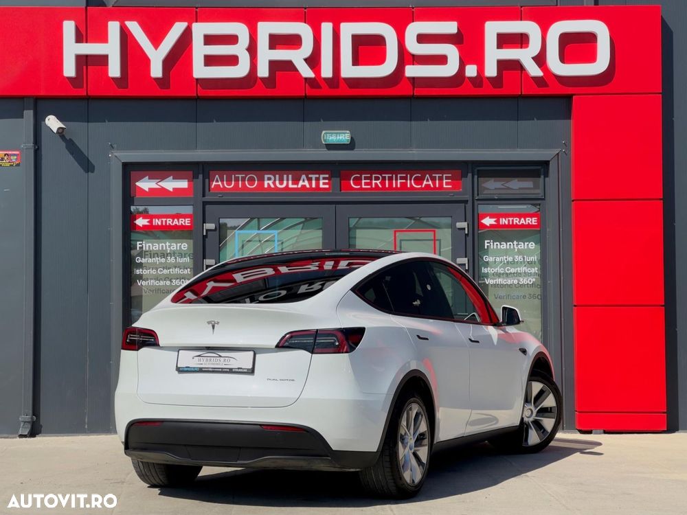 Tesla Model Y Long Range Dual Motor AWD - 6