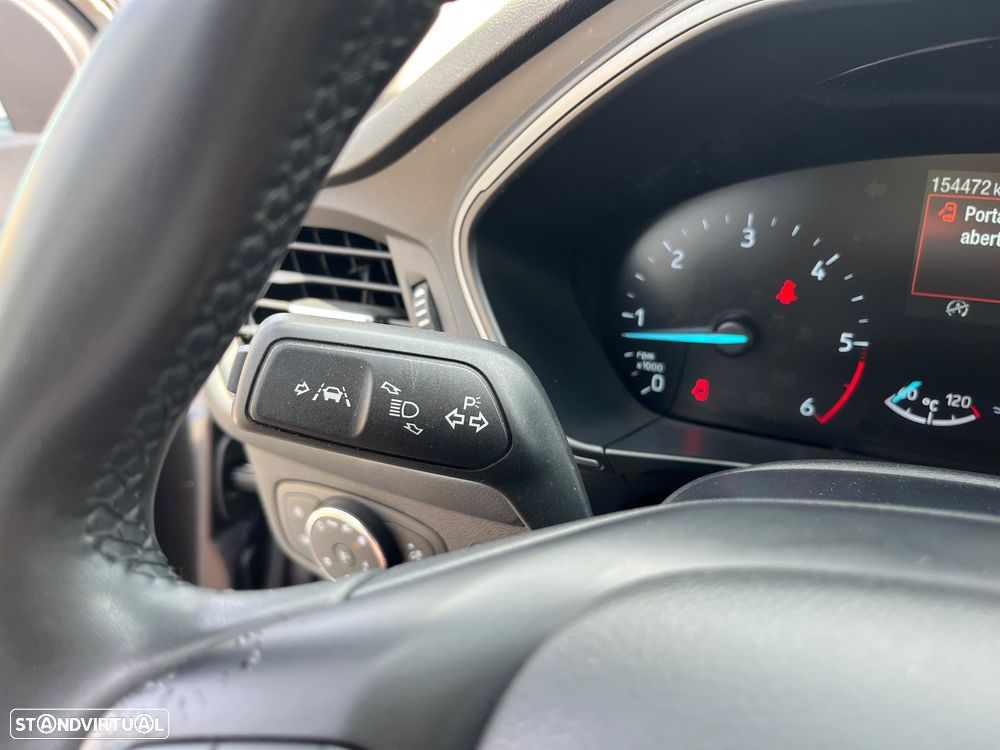 Ford Focus SW 1.5 TDCi EcoBlue Connected - 31
