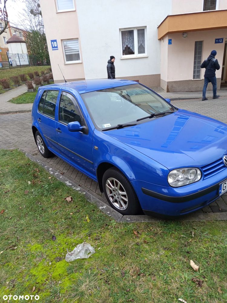 Volkswagen Golf - 3