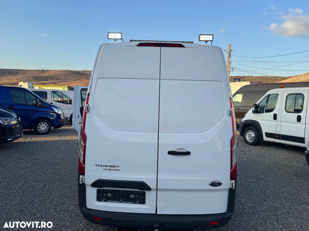 Ford TRANSIT CUSTOM - 6