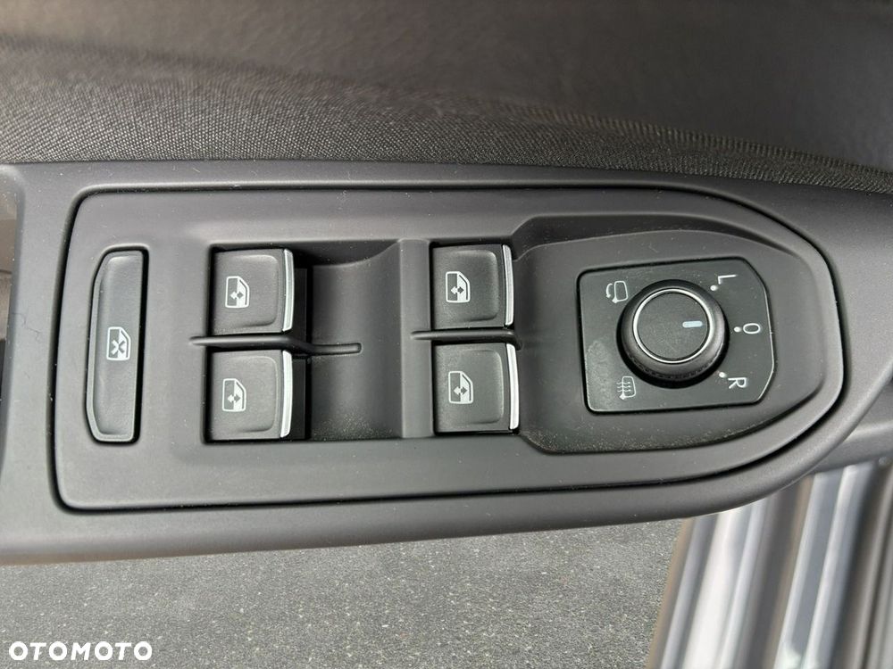 Volkswagen Golf - 11