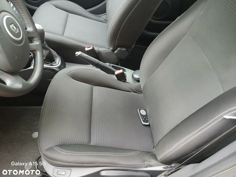 Renault Clio TCe 100 TomTom Edition - 25