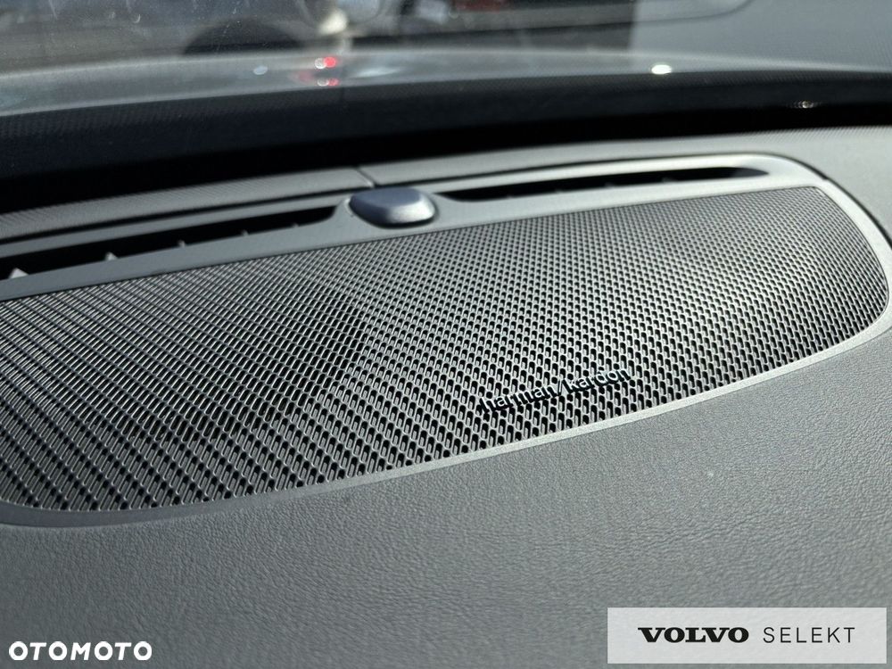 Volvo XC 90 - 23