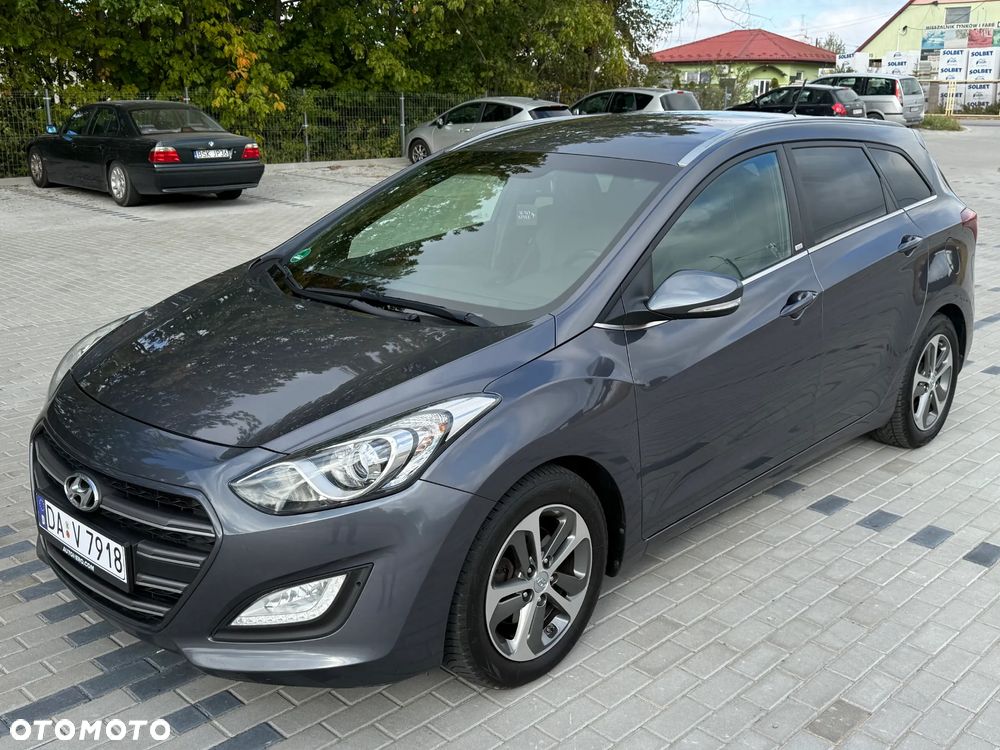 Hyundai i30 1.4 Passion - 1