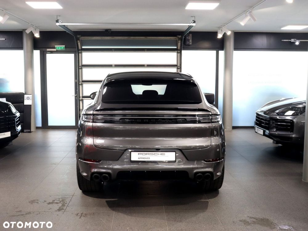Porsche Cayenne GTS - 4