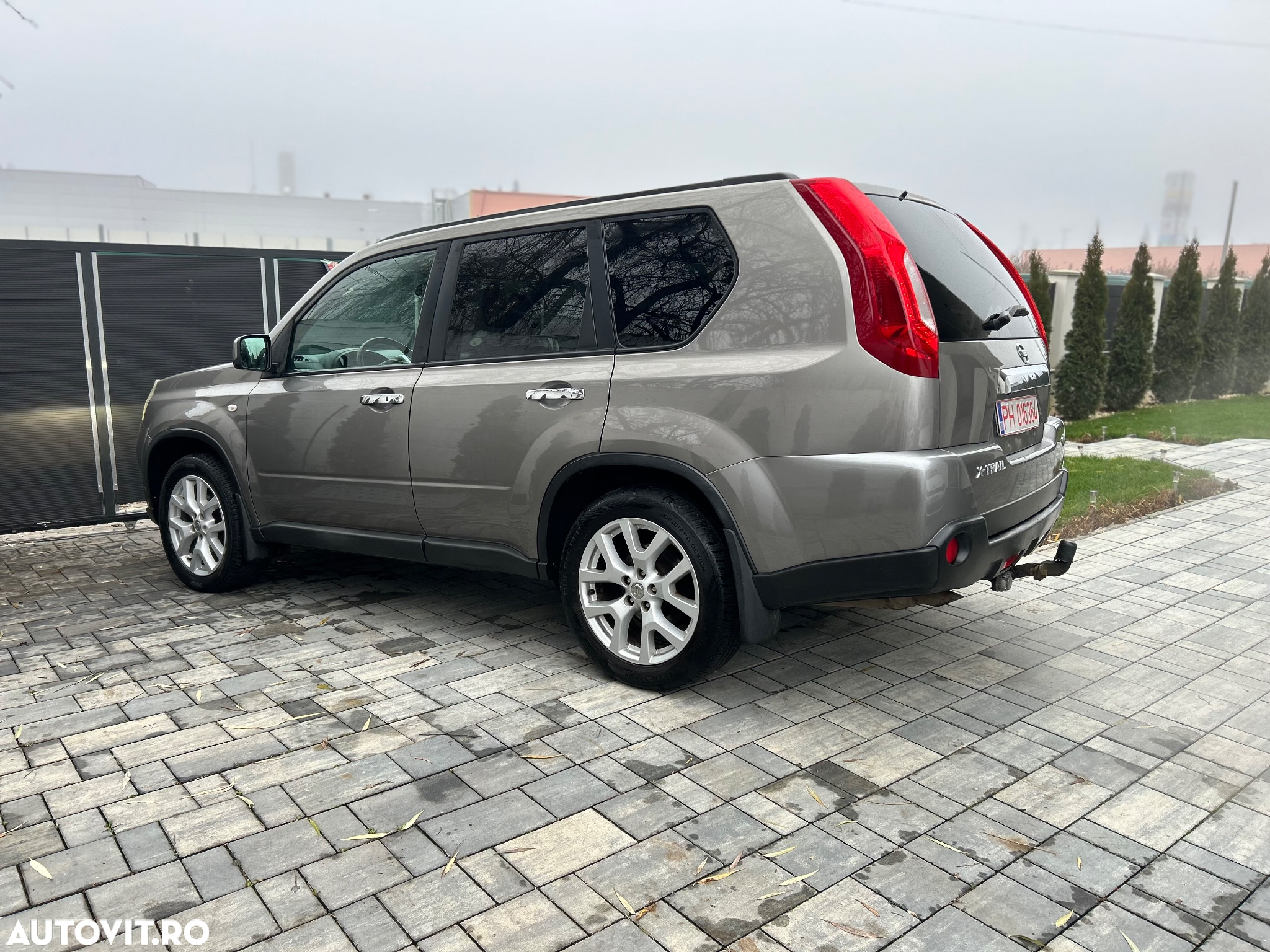 Nissan X-Trail - 25