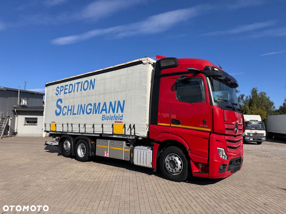 Mercedes-Benz Actros - 35