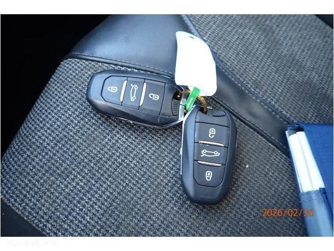 Peugeot 3008 1.6 BlueHDi Allure S&S EAT6 - 11