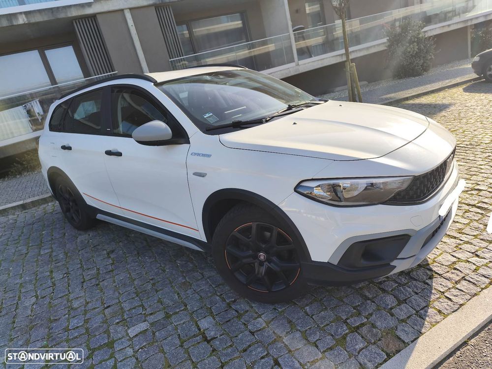 Fiat Tipo Station Wagon Cross 1.0 GSE T3 Cross - 1