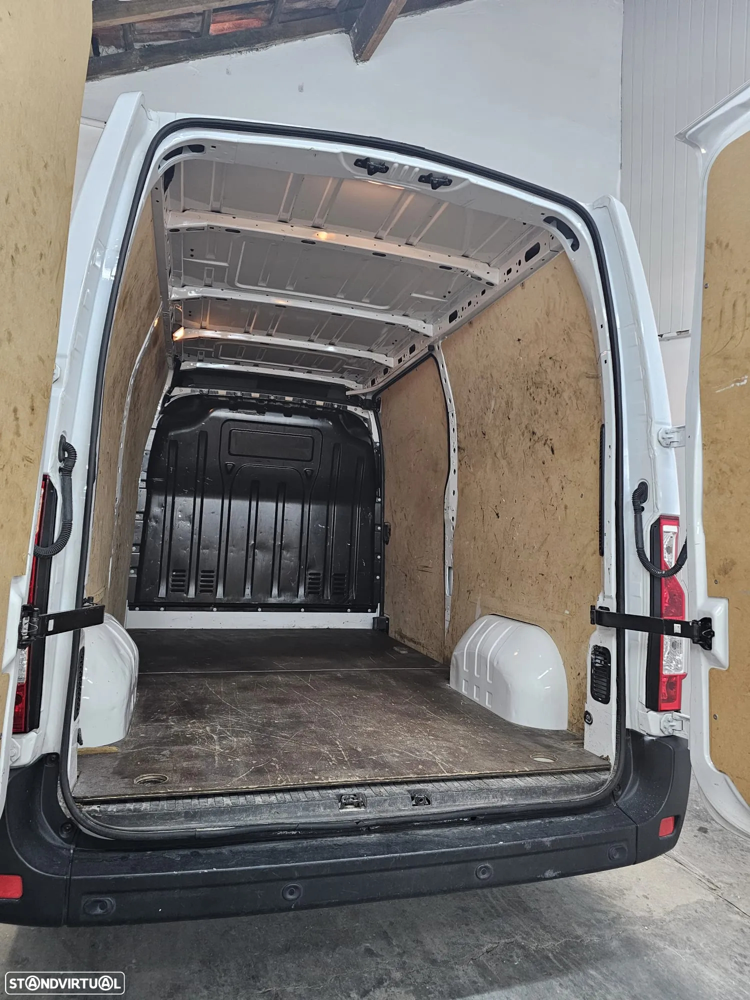 Renault Master L2H2 2.3dCI - 14