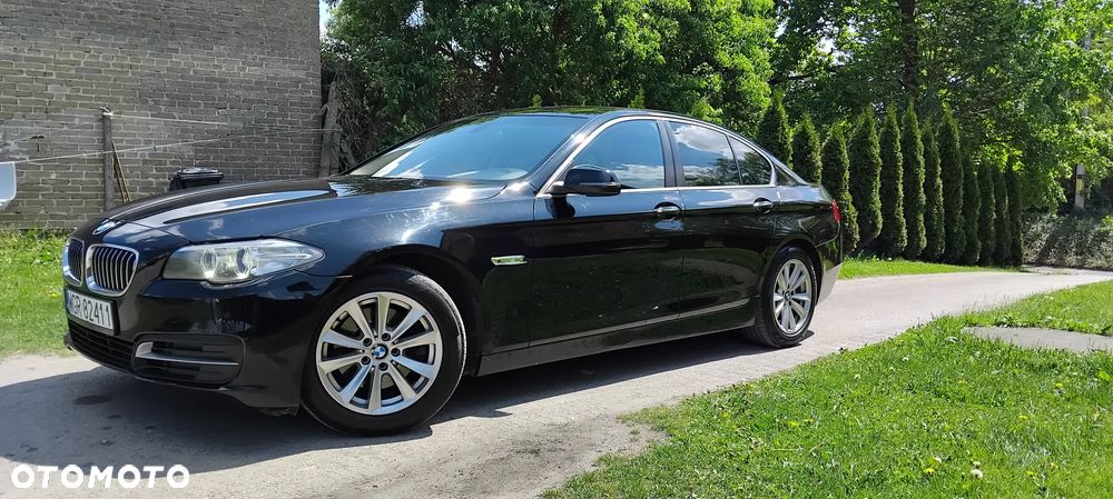 BMW Seria 5 520d xDrive - 11