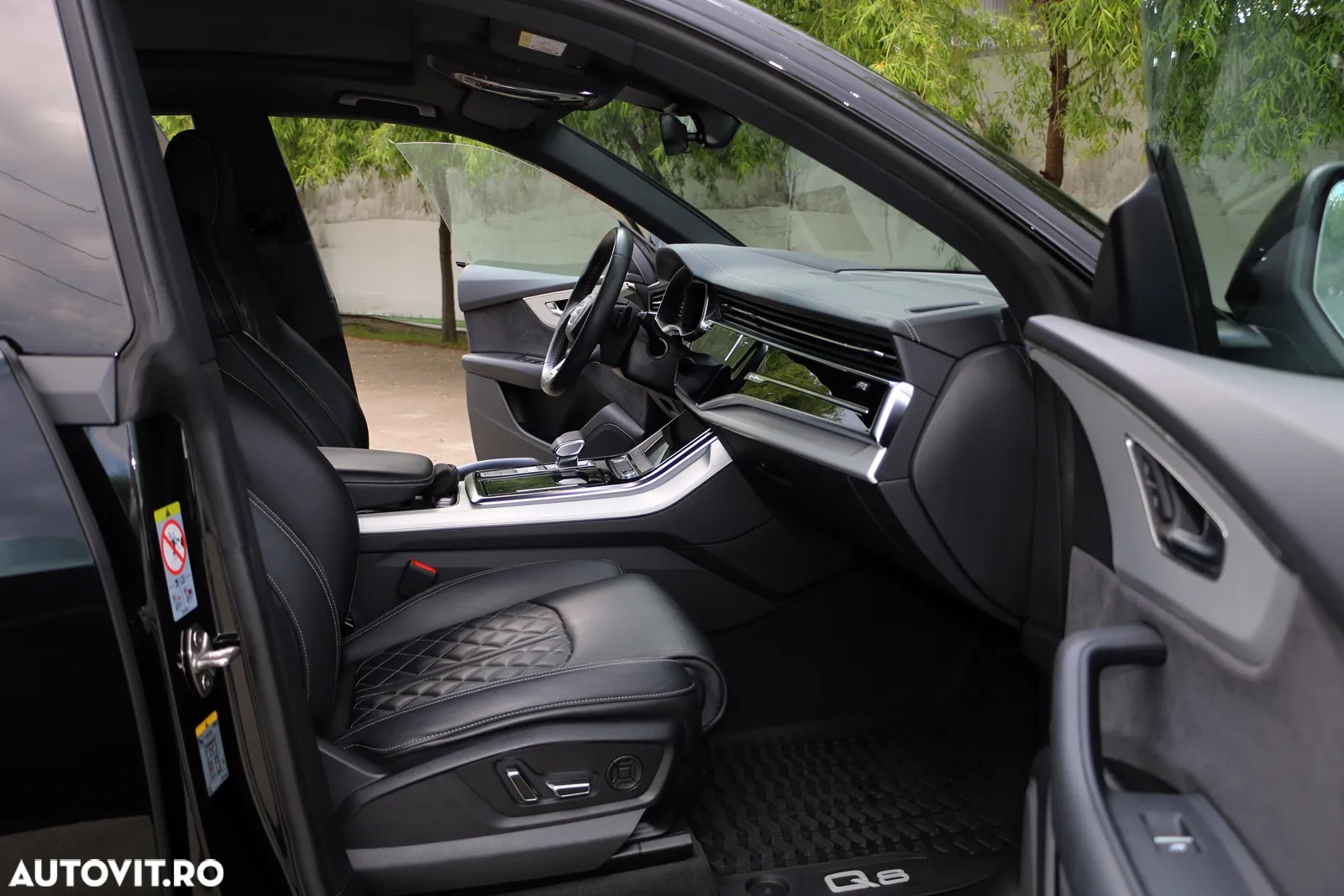 Audi Q8 55 TFSI quattro Tiptronic MHEV - 17